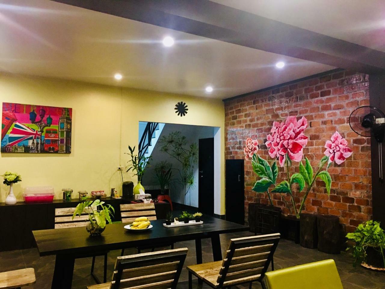 Talat Yai Mo De Loft酒店 外观 照片